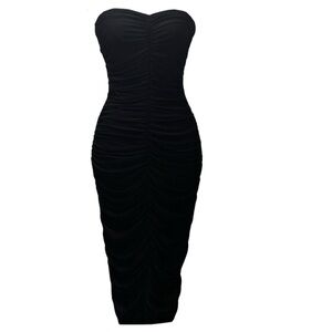 Black strapless bodycon ruched dress, fitted bust, and ruched